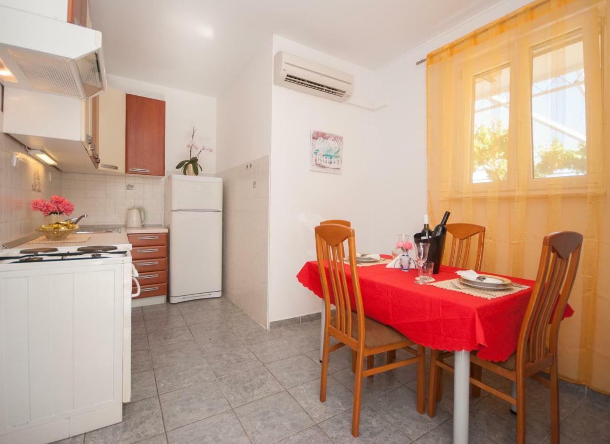 Apartment Raquil Split Exteriör bild